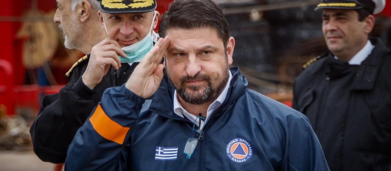 Άτακτη υποχώρηση της κυβέρνησης μπροστά στο «κίνημα των πλατειών» - Ανοικτές για τους πολίτες - (upd)